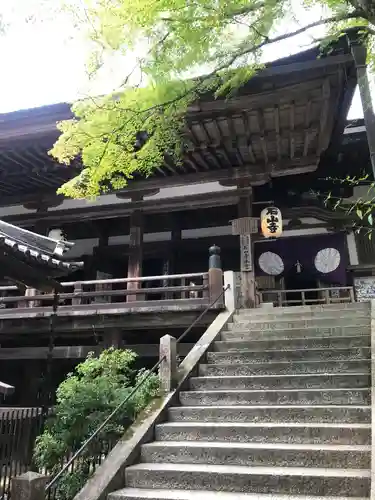 石山寺の本殿・本堂