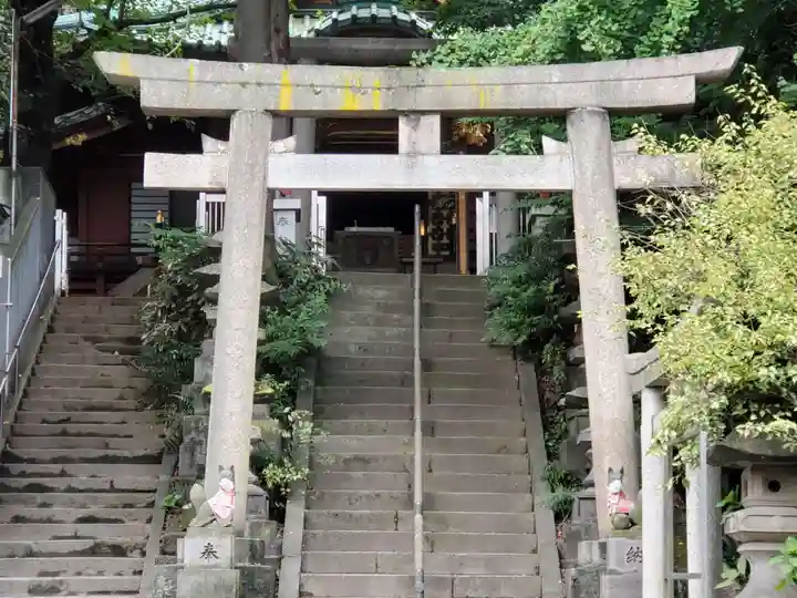 王子稲荷神社の鳥居