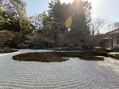 西来院の{uncategorized: "未分類", other: "その他", undefined: "問題あり", building: "その他建物", grave: "お墓", sacred_gate: "鳥居", guardian: "狛犬", statue: "像", buddha: "仏像", history: "歴史", nature: "自然", garden: "庭園", animal: "動物", pagoda: "塔", temizu: "手水舎", mountain_gate: "山門・神門", sanctuary: "本殿・本堂", subordinate: "末社・摂社", art: "芸術", scenery: "景色", jizo: "地蔵", ema: "絵馬", goshuin: "御朱印", omikuji: "おみくじ", items: "授与品その他", amulet: "お守り", goshuincho: "御朱印帳", eats: "食事", festival: "お祭り", votive_dance: "神楽", shichigosan: "七五三参", wedding: "結婚式", experience: "体験その他", initially: "初詣", around: "周辺", anti_infection: "感染症対策"}