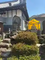 善澄寺の{uncategorized: "未分類", other: "その他", undefined: "問題あり", building: "その他建物", grave: "お墓", sacred_gate: "鳥居", guardian: "狛犬", statue: "像", buddha: "仏像", history: "歴史", nature: "自然", garden: "庭園", animal: "動物", pagoda: "塔", temizu: "手水舎", mountain_gate: "山門・神門", sanctuary: "本殿・本堂", subordinate: "末社・摂社", art: "芸術", scenery: "景色", jizo: "地蔵", ema: "絵馬", goshuin: "御朱印", omikuji: "おみくじ", items: "授与品その他", amulet: "お守り", goshuincho: "御朱印帳", eats: "食事", festival: "お祭り", votive_dance: "神楽", shichigosan: "七五三参", wedding: "結婚式", experience: "体験その他", initially: "初詣", around: "周辺", anti_infection: "感染症対策"}