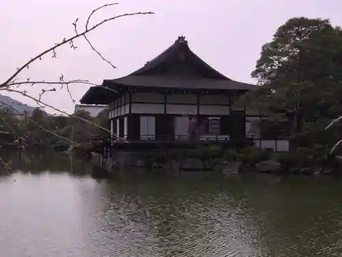 平安神宮の{uncategorized: "未分類", other: "その他", undefined: "問題あり", building: "その他建物", grave: "お墓", sacred_gate: "鳥居", guardian: "狛犬", statue: "像", buddha: "仏像", history: "歴史", nature: "自然", garden: "庭園", animal: "動物", pagoda: "塔", temizu: "手水舎", mountain_gate: "山門・神門", sanctuary: "本殿・本堂", subordinate: "末社・摂社", art: "芸術", scenery: "景色", jizo: "地蔵", ema: "絵馬", goshuin: "御朱印", omikuji: "おみくじ", items: "授与品その他", amulet: "お守り", goshuincho: "御朱印帳", eats: "食事", festival: "お祭り", votive_dance: "神楽", shichigosan: "七五三参", wedding: "結婚式", experience: "体験その他", initially: "初詣", around: "周辺", anti_infection: "感染症対策"}