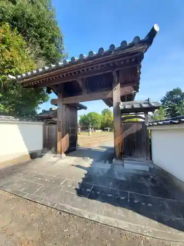 天祥寺の山門