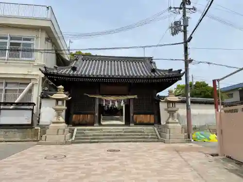 稲爪神社の山門