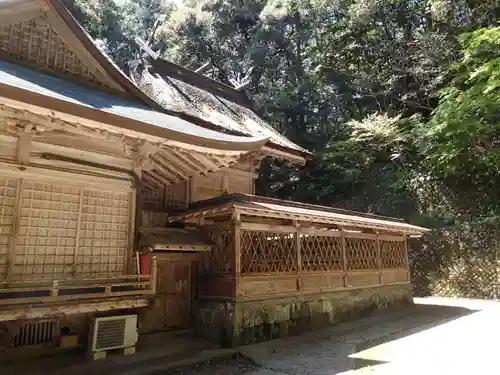 宗形神社の本殿