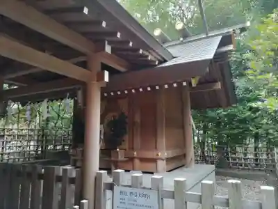 神明社の末社・摂社