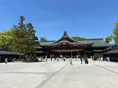 寒川神社の{uncategorized: "未分類", other: "その他", undefined: "問題あり", building: "その他建物", grave: "お墓", sacred_gate: "鳥居", guardian: "狛犬", statue: "像", buddha: "仏像", history: "歴史", nature: "自然", garden: "庭園", animal: "動物", pagoda: "塔", temizu: "手水舎", mountain_gate: "山門・神門", sanctuary: "本殿・本堂", subordinate: "末社・摂社", art: "芸術", scenery: "景色", jizo: "地蔵", ema: "絵馬", goshuin: "御朱印", omikuji: "おみくじ", items: "授与品その他", amulet: "お守り", goshuincho: "御朱印帳", eats: "食事", festival: "お祭り", votive_dance: "神楽", shichigosan: "七五三参", wedding: "結婚式", experience: "体験その他", initially: "初詣", around: "周辺", anti_infection: "感染症対策"}