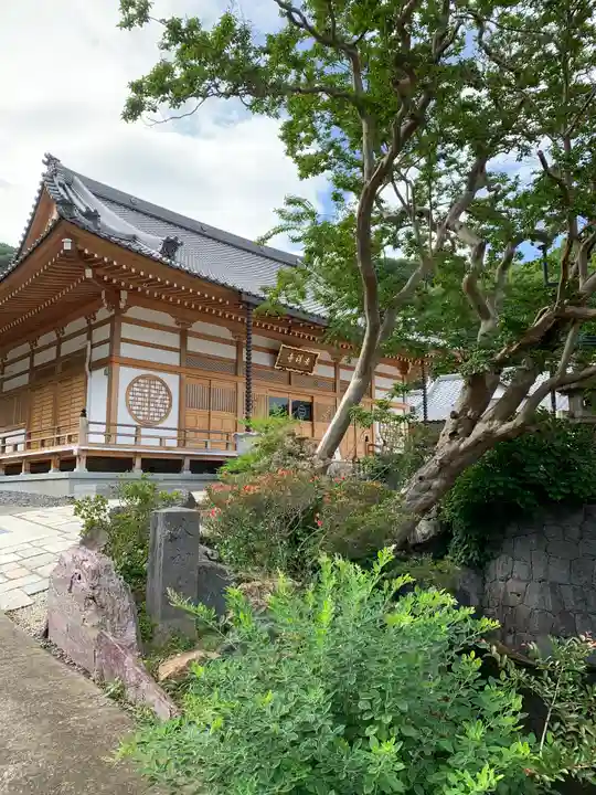 吉祥寺の本殿・本堂
