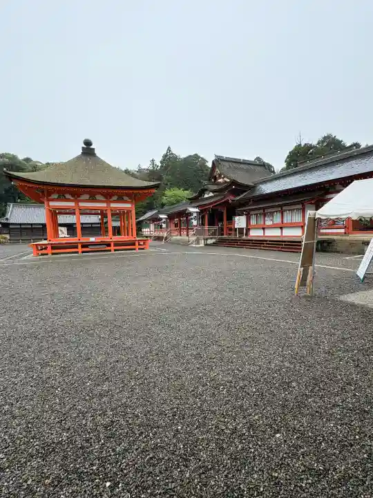 美濃國一宮 南宮大社の{uncategorized: "未分類", other: "その他", undefined: "問題あり", building: "その他建物", grave: "お墓", sacred_gate: "鳥居", guardian: "狛犬", statue: "像", buddha: "仏像", history: "歴史", nature: "自然", garden: "庭園", animal: "動物", pagoda: "塔", temizu: "手水舎", mountain_gate: "山門・神門", sanctuary: "本殿・本堂", subordinate: "末社・摂社", art: "芸術", scenery: "景色", jizo: "地蔵", ema: "絵馬", goshuin: "御朱印", omikuji: "おみくじ", items: "授与品その他", amulet: "お守り", goshuincho: "御朱印帳", eats: "食事", festival: "お祭り", votive_dance: "神楽", shichigosan: "七五三参", wedding: "結婚式", experience: "体験その他", initially: "初詣", around: "周辺", anti_infection: "感染症対策"}