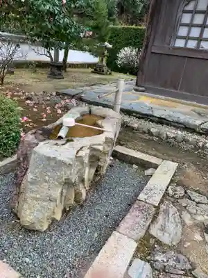 洞春寺の手水舎