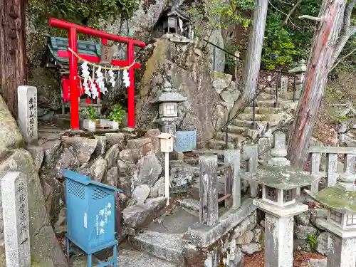 阿賀神社の末社・摂社
