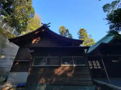諏訪大神社の本殿・本堂