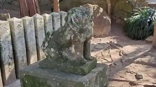 楯崎神社の狛犬