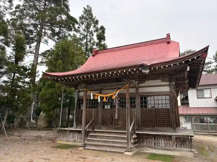熊野神社の{uncategorized: "未分類", other: "その他", undefined: "問題あり", building: "その他建物", grave: "お墓", sacred_gate: "鳥居", guardian: "狛犬", statue: "像", buddha: "仏像", history: "歴史", nature: "自然", garden: "庭園", animal: "動物", pagoda: "塔", temizu: "手水舎", mountain_gate: "山門・神門", sanctuary: "本殿・本堂", subordinate: "末社・摂社", art: "芸術", scenery: "景色", jizo: "地蔵", ema: "絵馬", goshuin: "御朱印", omikuji: "おみくじ", items: "授与品その他", amulet: "お守り", goshuincho: "御朱印帳", eats: "食事", festival: "お祭り", votive_dance: "神楽", shichigosan: "七五三参", wedding: "結婚式", experience: "体験その他", initially: "初詣", around: "周辺", anti_infection: "感染症対策"}