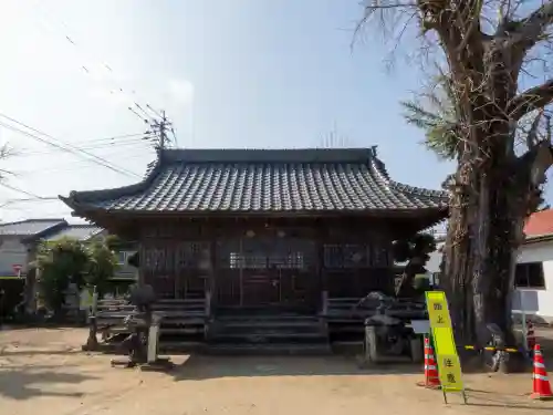 大魚神社の{uncategorized: "未分類", other: "その他", undefined: "問題あり", building: "その他建物", grave: "お墓", sacred_gate: "鳥居", guardian: "狛犬", statue: "像", buddha: "仏像", history: "歴史", nature: "自然", garden: "庭園", animal: "動物", pagoda: "塔", temizu: "手水舎", mountain_gate: "山門・神門", sanctuary: "本殿・本堂", subordinate: "末社・摂社", art: "芸術", scenery: "景色", jizo: "地蔵", ema: "絵馬", goshuin: "御朱印", omikuji: "おみくじ", items: "授与品その他", amulet: "お守り", goshuincho: "御朱印帳", eats: "食事", festival: "お祭り", votive_dance: "神楽", shichigosan: "七五三参", wedding: "結婚式", experience: "体験その他", initially: "初詣", around: "周辺", anti_infection: "感染症対策"}