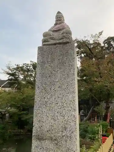 瀧泉寺　三福堂の像