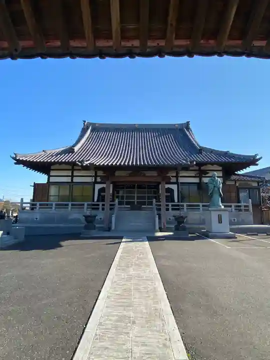 雲国寺の本殿・本堂