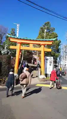 穴八幡宮の鳥居
