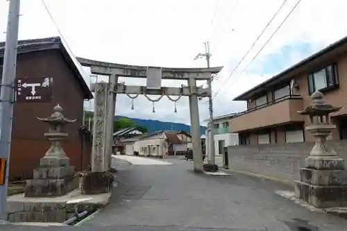 鴨都波神社の鳥居