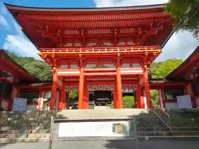 近江神宮の山門・神門