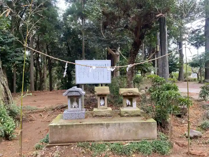 山倉大神の{uncategorized: "未分類", other: "その他", undefined: "問題あり", building: "その他建物", grave: "お墓", sacred_gate: "鳥居", guardian: "狛犬", statue: "像", buddha: "仏像", history: "歴史", nature: "自然", garden: "庭園", animal: "動物", pagoda: "塔", temizu: "手水舎", mountain_gate: "山門・神門", sanctuary: "本殿・本堂", subordinate: "末社・摂社", art: "芸術", scenery: "景色", jizo: "地蔵", ema: "絵馬", goshuin: "御朱印", omikuji: "おみくじ", items: "授与品その他", amulet: "お守り", goshuincho: "御朱印帳", eats: "食事", festival: "お祭り", votive_dance: "神楽", shichigosan: "七五三参", wedding: "結婚式", experience: "体験その他", initially: "初詣", around: "周辺", anti_infection: "感染症対策"}