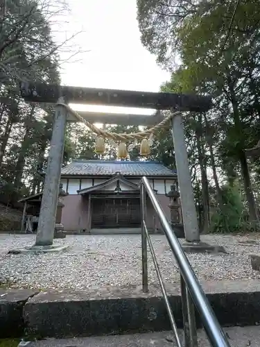 神明社の鳥居