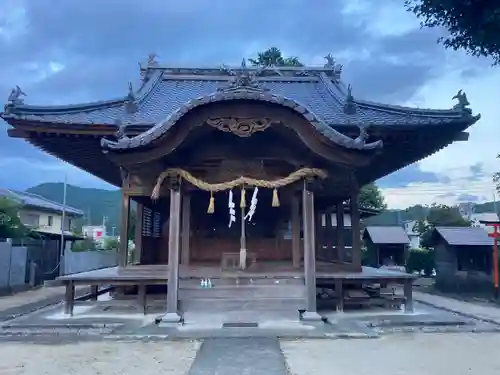 三嶋神社の本殿