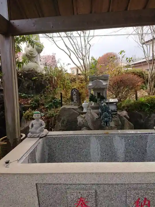 妙正結社の手水舎