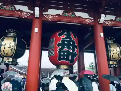 浅草寺の山門・神門