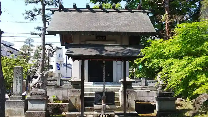 總社大神宮の末社・摂社