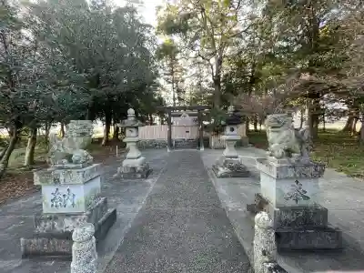 天玉神社の{uncategorized: "未分類", other: "その他", undefined: "問題あり", building: "その他建物", grave: "お墓", sacred_gate: "鳥居", guardian: "狛犬", statue: "像", buddha: "仏像", history: "歴史", nature: "自然", garden: "庭園", animal: "動物", pagoda: "塔", temizu: "手水舎", mountain_gate: "山門・神門", sanctuary: "本殿・本堂", subordinate: "末社・摂社", art: "芸術", scenery: "景色", jizo: "地蔵", ema: "絵馬", goshuin: "御朱印", omikuji: "おみくじ", items: "授与品その他", amulet: "お守り", goshuincho: "御朱印帳", eats: "食事", festival: "お祭り", votive_dance: "神楽", shichigosan: "七五三参", wedding: "結婚式", experience: "体験その他", initially: "初詣", around: "周辺", anti_infection: "感染症対策"}