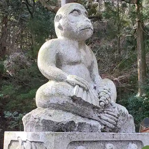 鳴谷神社の狛犬