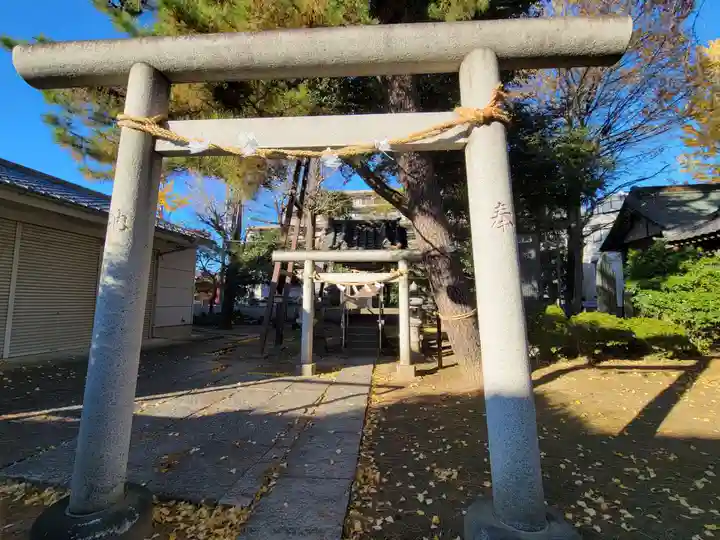 栗原氷川神社の鳥居