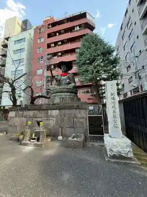 太宗寺の{uncategorized: "未分類", other: "その他", undefined: "問題あり", building: "その他建物", grave: "お墓", sacred_gate: "鳥居", guardian: "狛犬", statue: "像", buddha: "仏像", history: "歴史", nature: "自然", garden: "庭園", animal: "動物", pagoda: "塔", temizu: "手水舎", mountain_gate: "山門・神門", sanctuary: "本殿・本堂", subordinate: "末社・摂社", art: "芸術", scenery: "景色", jizo: "地蔵", ema: "絵馬", goshuin: "御朱印", omikuji: "おみくじ", items: "授与品その他", amulet: "お守り", goshuincho: "御朱印帳", eats: "食事", festival: "お祭り", votive_dance: "神楽", shichigosan: "七五三参", wedding: "結婚式", experience: "体験その他", initially: "初詣", around: "周辺", anti_infection: "感染症対策"}