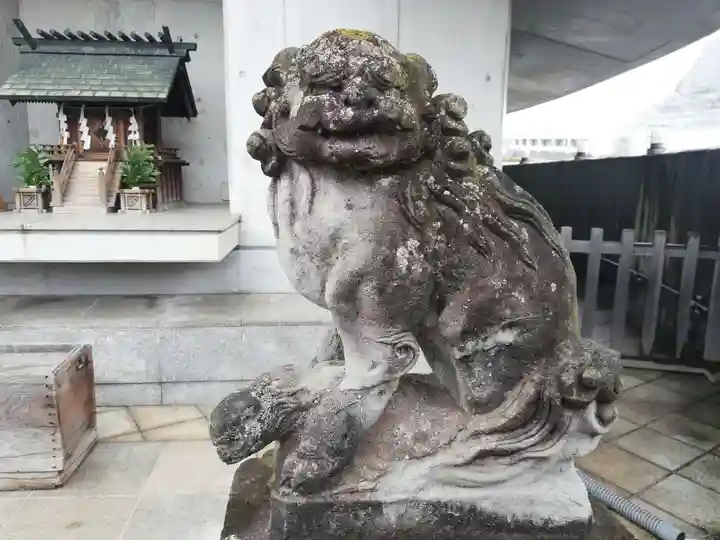 北谷稲荷神社の狛犬