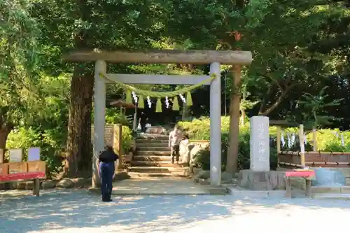 葛原岡神社の鳥居