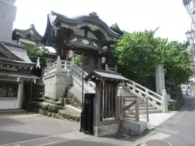 湯島天満宮の山門・神門