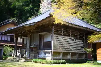 朝日寺の本殿・本堂