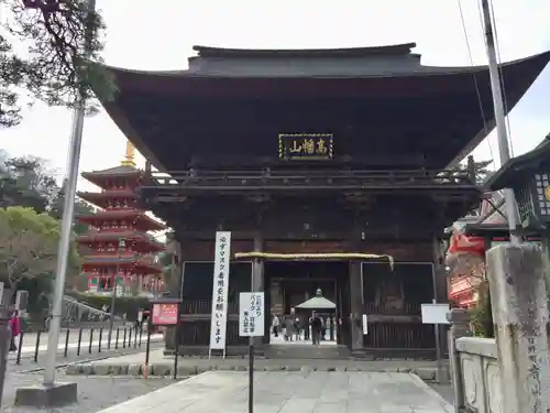 高幡不動尊　金剛寺の山門