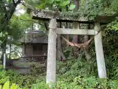 温泉神社の建物その他