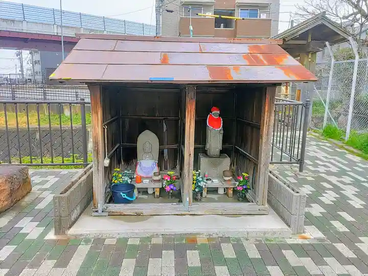 辻地蔵堂(黒川樋門)の本殿・本堂