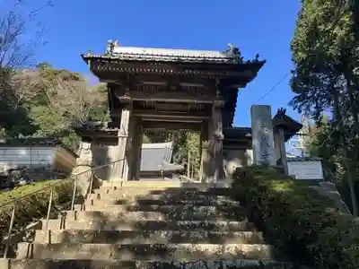 高蔵寺の山門