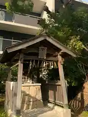 楠玉龍神の建物その他