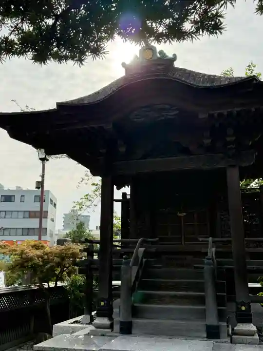 深川開運出世稲荷の{uncategorized: "未分類", other: "その他", undefined: "問題あり", building: "その他建物", grave: "お墓", sacred_gate: "鳥居", guardian: "狛犬", statue: "像", buddha: "仏像", history: "歴史", nature: "自然", garden: "庭園", animal: "動物", pagoda: "塔", temizu: "手水舎", mountain_gate: "山門・神門", sanctuary: "本殿・本堂", subordinate: "末社・摂社", art: "芸術", scenery: "景色", jizo: "地蔵", ema: "絵馬", goshuin: "御朱印", omikuji: "おみくじ", items: "授与品その他", amulet: "お守り", goshuincho: "御朱印帳", eats: "食事", festival: "お祭り", votive_dance: "神楽", shichigosan: "七五三参", wedding: "結婚式", experience: "体験その他", initially: "初詣", around: "周辺", anti_infection: "感染症対策"}