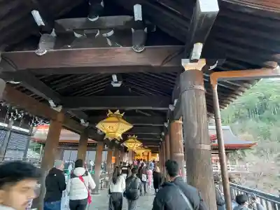 清水寺の{uncategorized: "未分類", other: "その他", undefined: "問題あり", building: "その他建物", grave: "お墓", sacred_gate: "鳥居", guardian: "狛犬", statue: "像", buddha: "仏像", history: "歴史", nature: "自然", garden: "庭園", animal: "動物", pagoda: "塔", temizu: "手水舎", mountain_gate: "山門・神門", sanctuary: "本殿・本堂", subordinate: "末社・摂社", art: "芸術", scenery: "景色", jizo: "地蔵", ema: "絵馬", goshuin: "御朱印", omikuji: "おみくじ", items: "授与品その他", amulet: "お守り", goshuincho: "御朱印帳", eats: "食事", festival: "お祭り", votive_dance: "神楽", shichigosan: "七五三参", wedding: "結婚式", experience: "体験その他", initially: "初詣", around: "周辺", anti_infection: "感染症対策"}