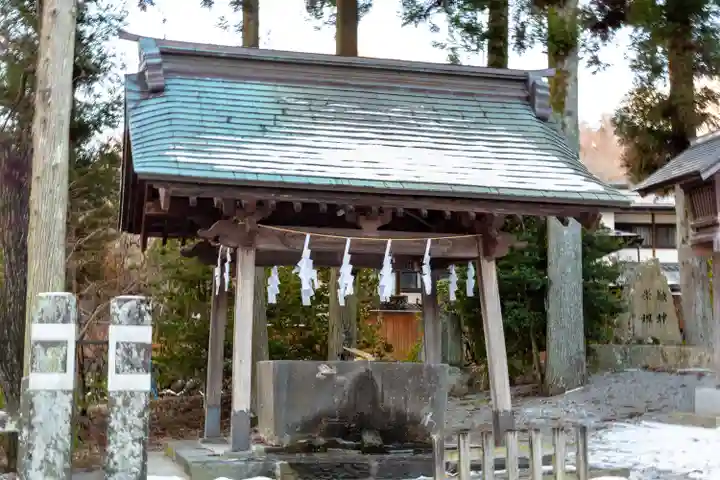 諏訪大社上社前宮(長野県)