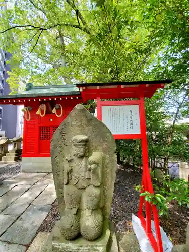 愛宕神社の像