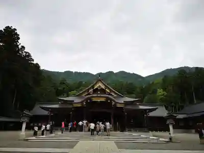 彌彦神社の本殿・本堂