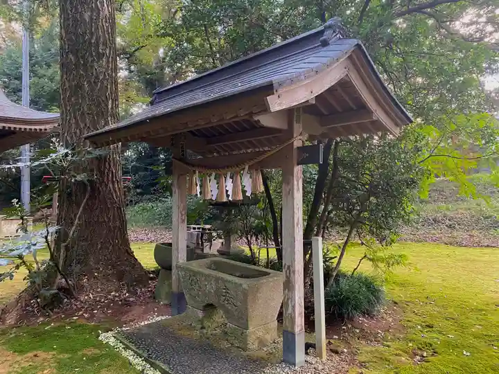 子安神社の手水舎