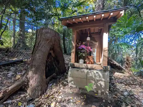 堀之内貝塚神社（駒形神祠）(千葉県)