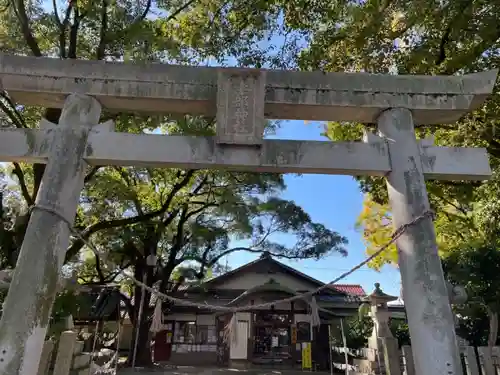 漆部神社の鳥居